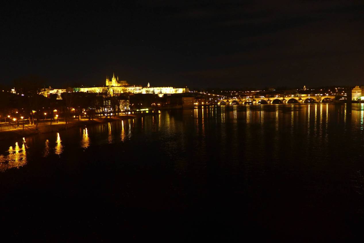 2018-01-02  Noční Praha  016