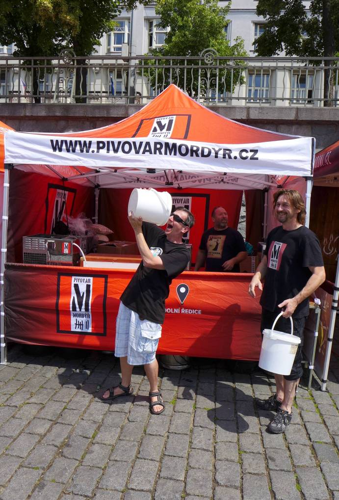 2018-06-15  Pivo na Náplavce  W021