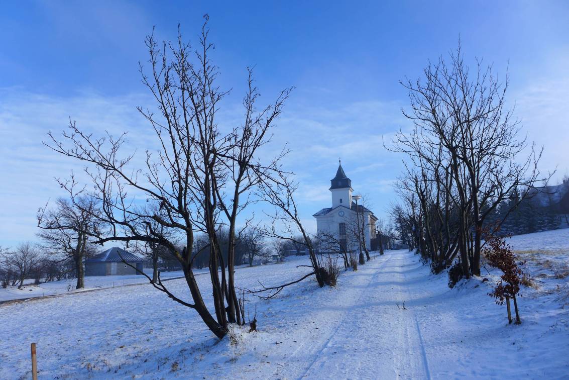 2020-12-05  Sněhem na Komárku   W004